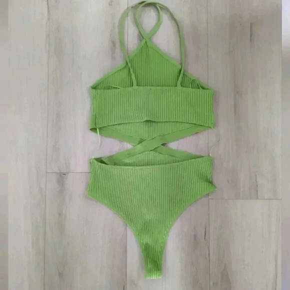 ZARA | Women's Green Ribbed Cutout Limitless Contour Bodysuit - Picture 7 of 8